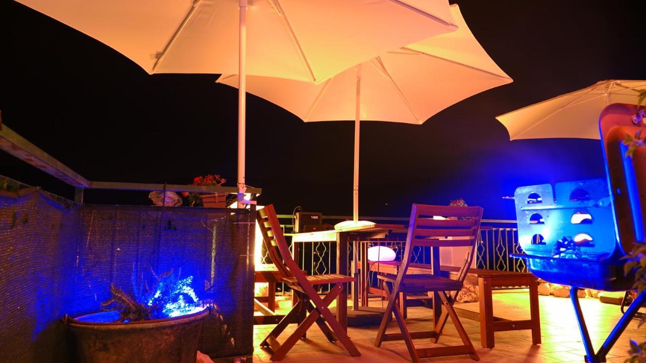 La Terrazza Sul Lago Turano Castel di Tora Eksteriør billede