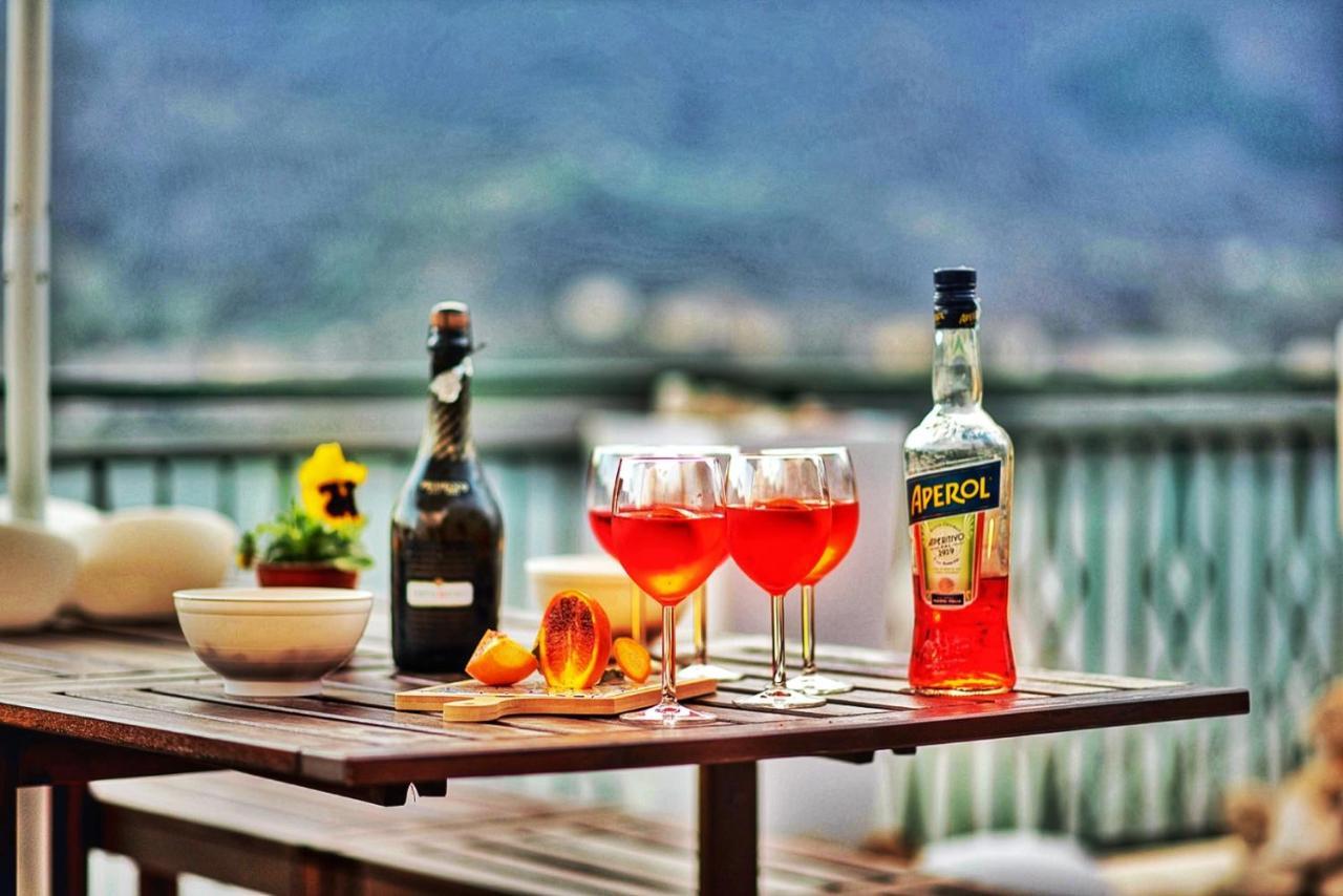 La Terrazza Sul Lago Turano Castel di Tora Eksteriør billede