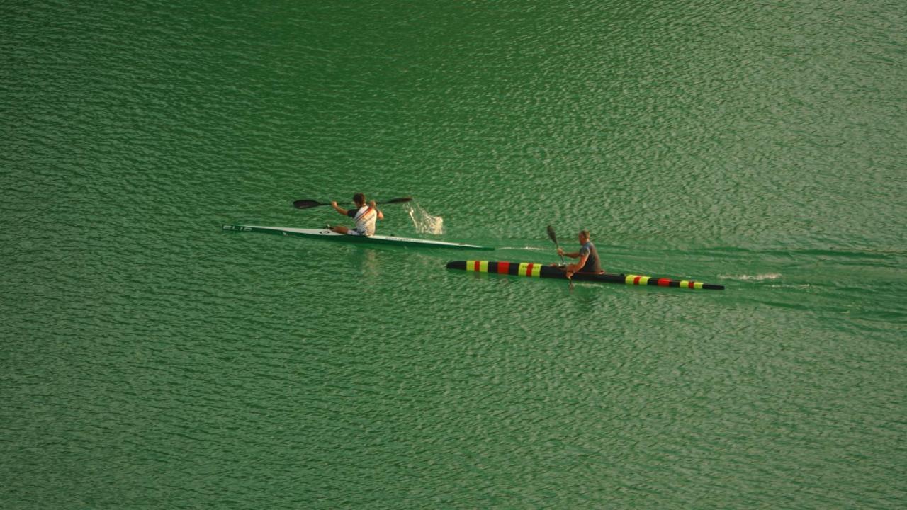La Terrazza Sul Lago Turano Castel di Tora Eksteriør billede