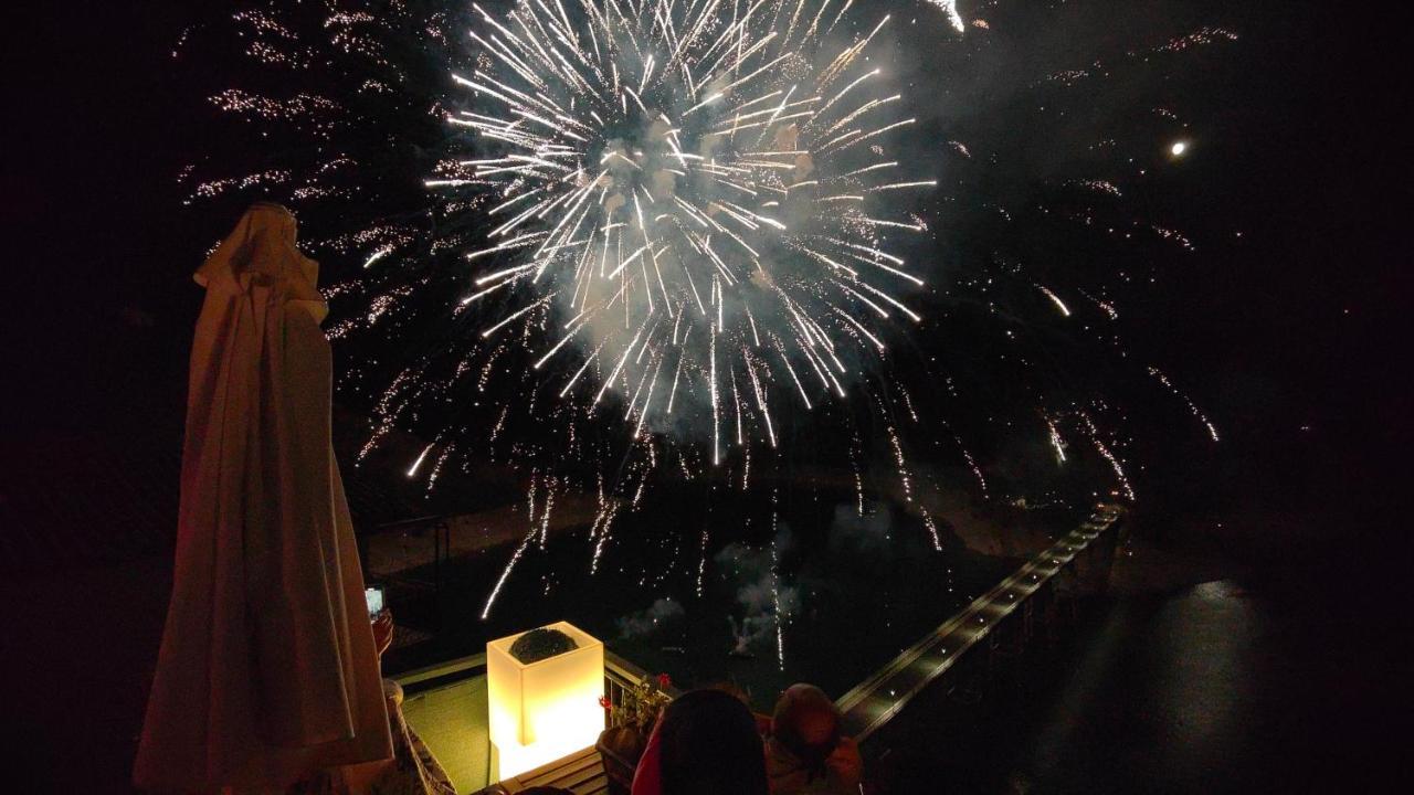 La Terrazza Sul Lago Turano Castel di Tora Eksteriør billede